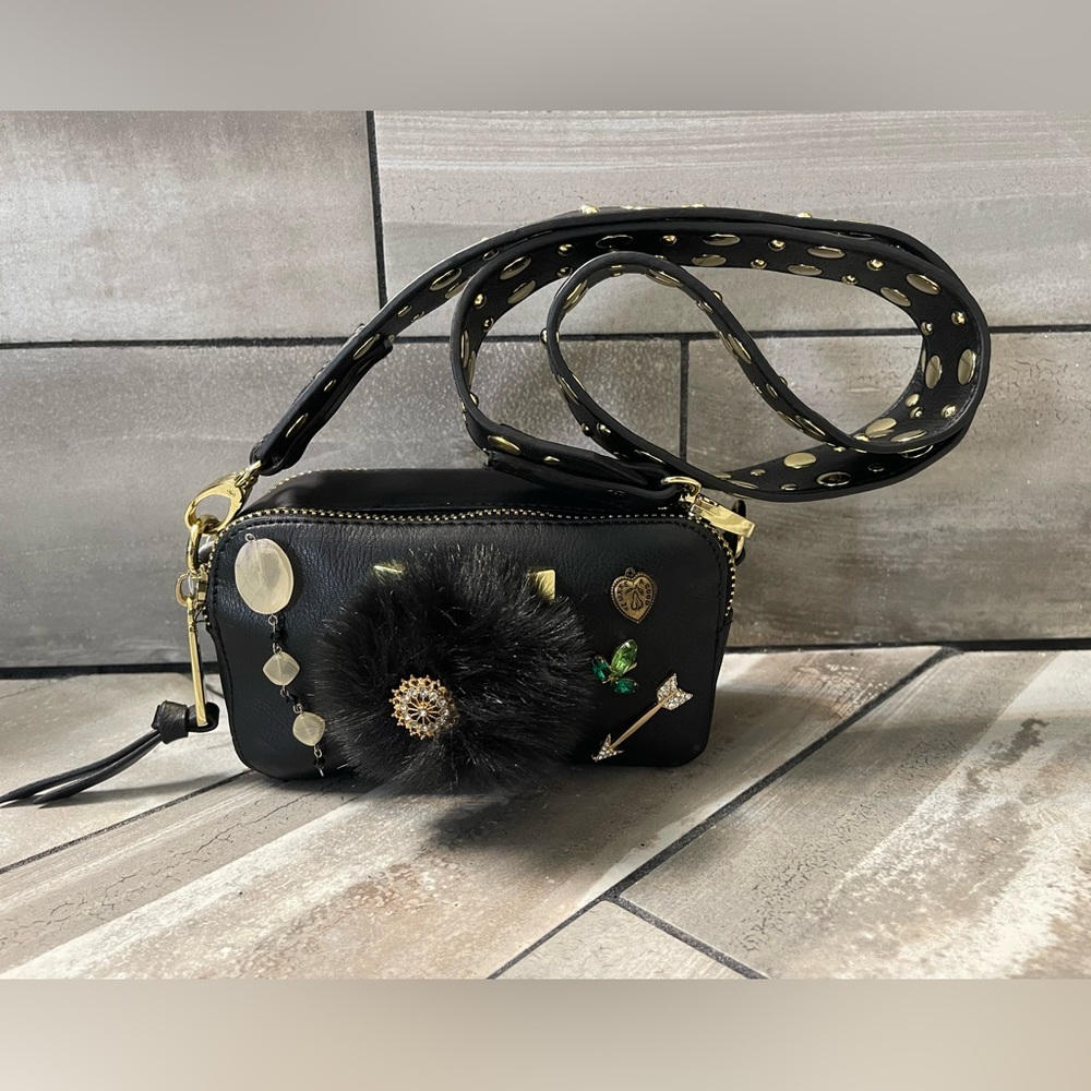 NWOT Steve Madden brooch and pins, studded strap crossbody bag